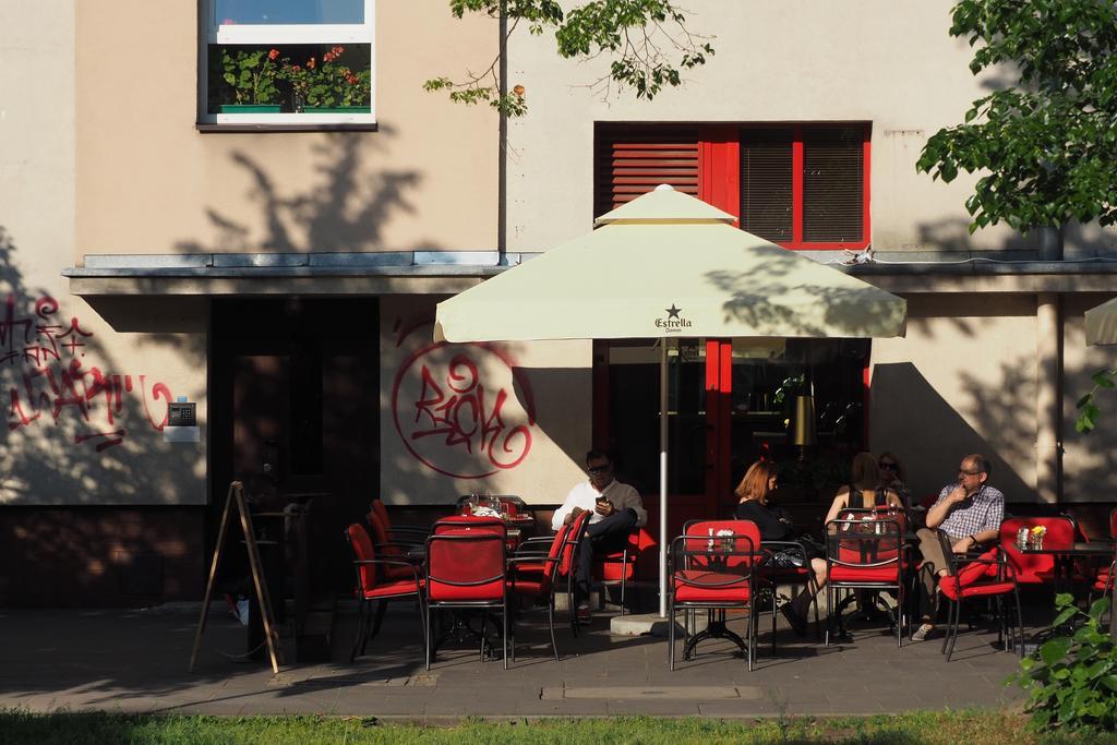 Adventura Hostel Варшава Екстериор снимка