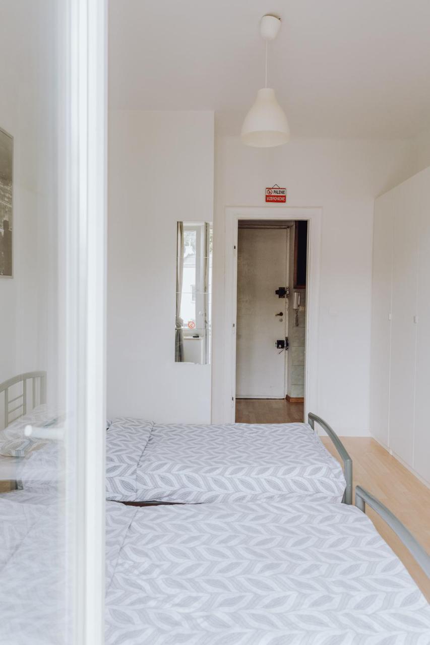 Adventura Hostel Варшава Екстериор снимка