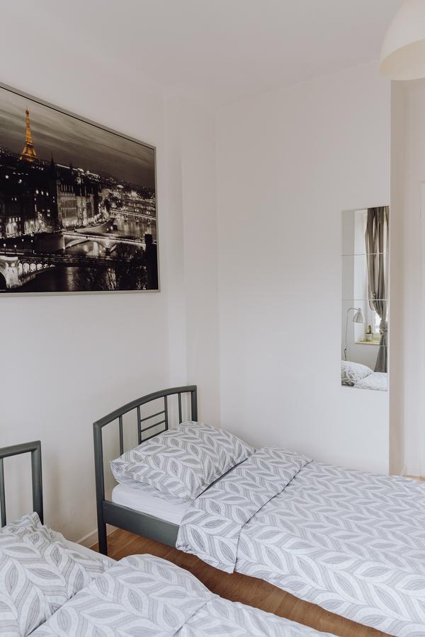 Adventura Hostel Варшава Екстериор снимка